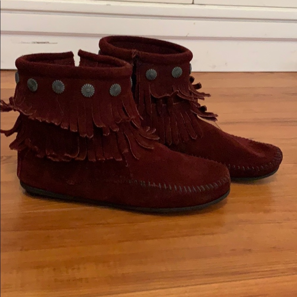 Minnetonka booties 5